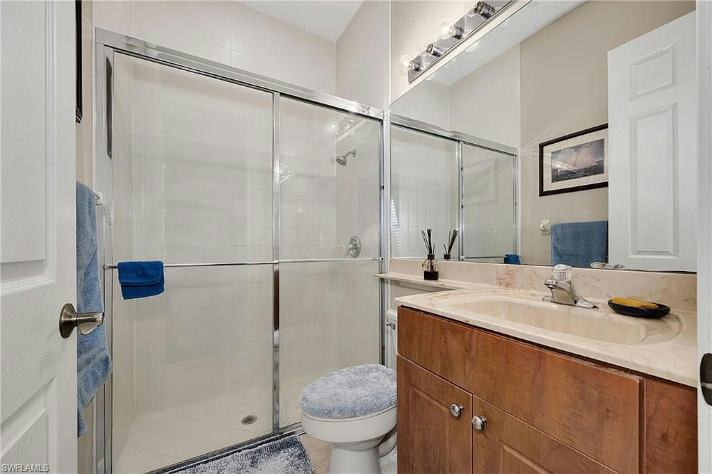 1640 GOLDEN GATE BLVD W - Photo 32