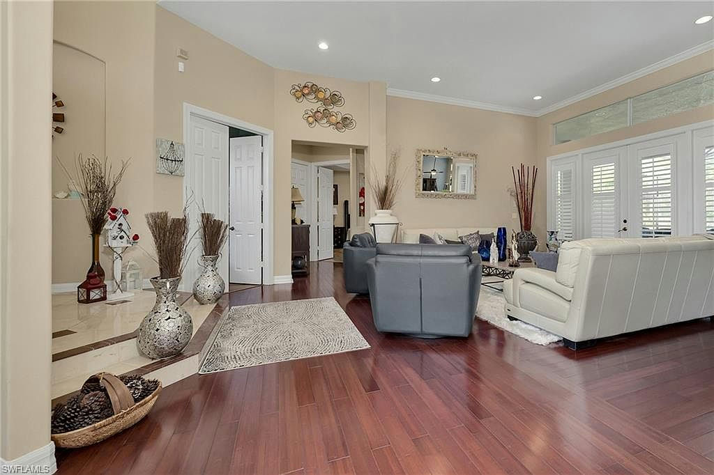 1640 GOLDEN GATE BLVD W - Photo 11