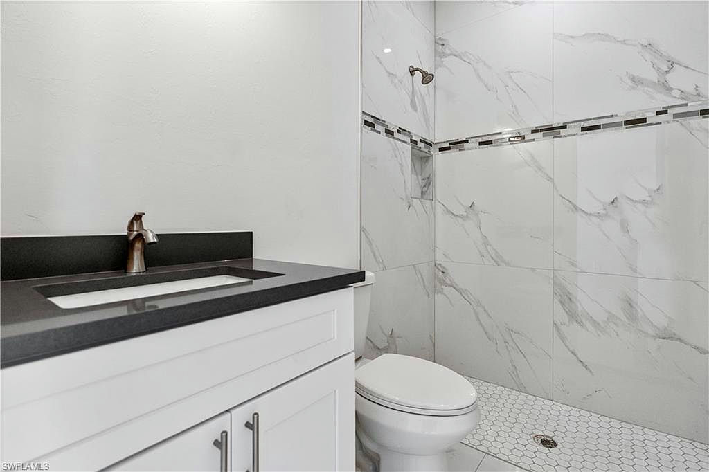 930 Hepburn AVE - Photo 37