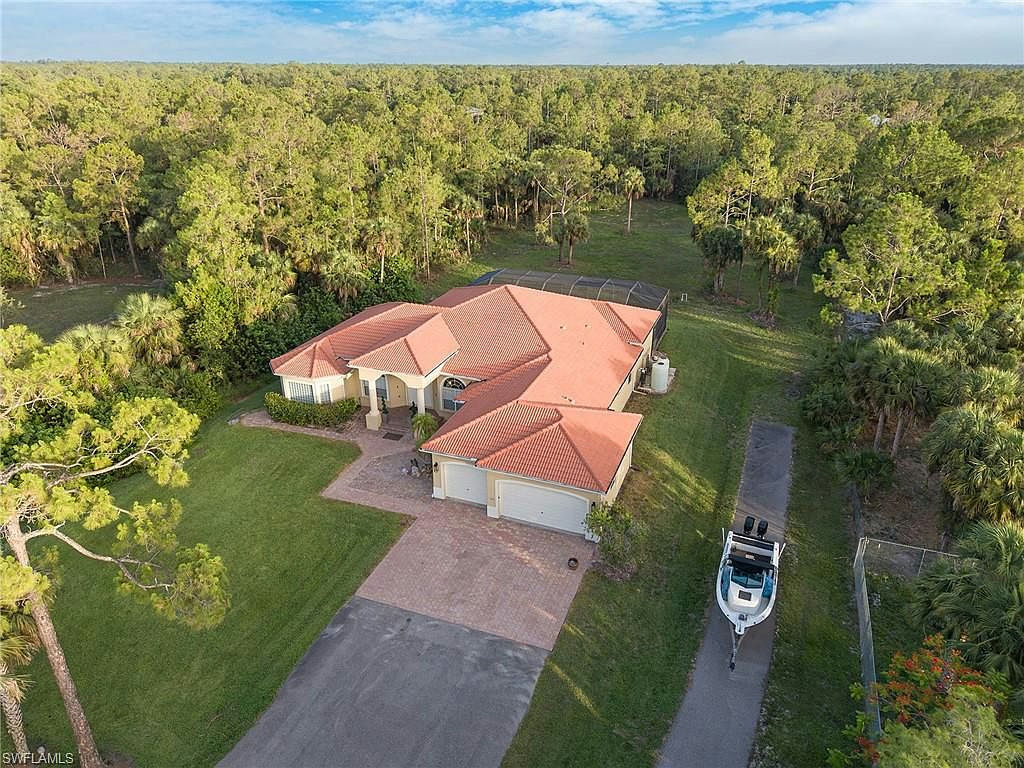 1640 GOLDEN GATE BLVD W - Photo 4