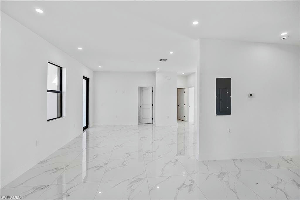 930 Hepburn AVE - Photo 39