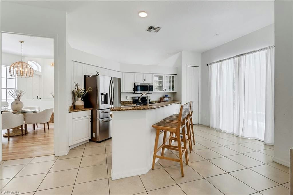 4730 16th AVE SE - Photo 9