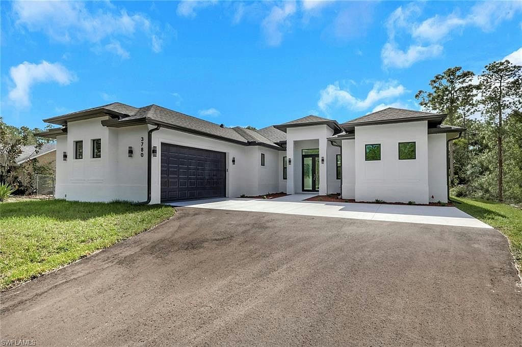 3780 6th AVE SE - Photo 2