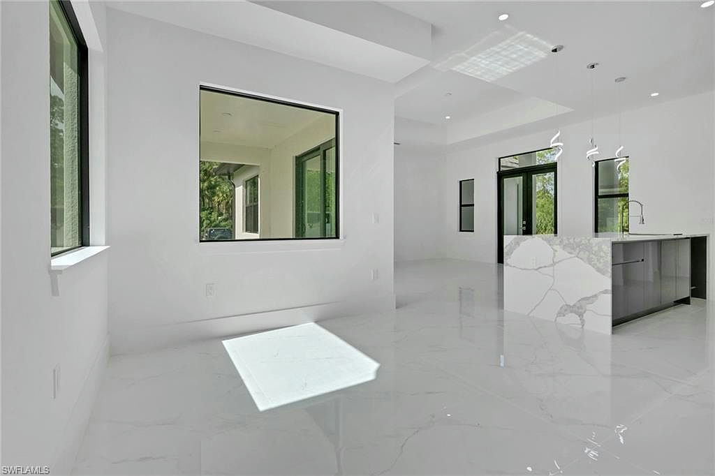 3780 6th AVE SE - Photo 13