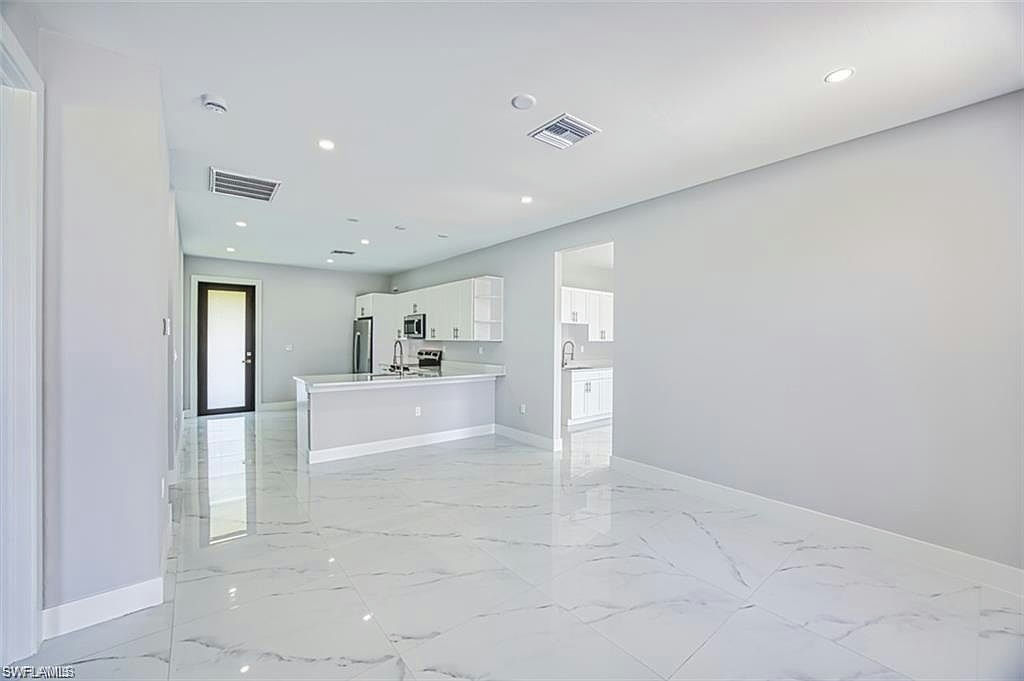 817/819 Eisenhower BLVD - Photo 7