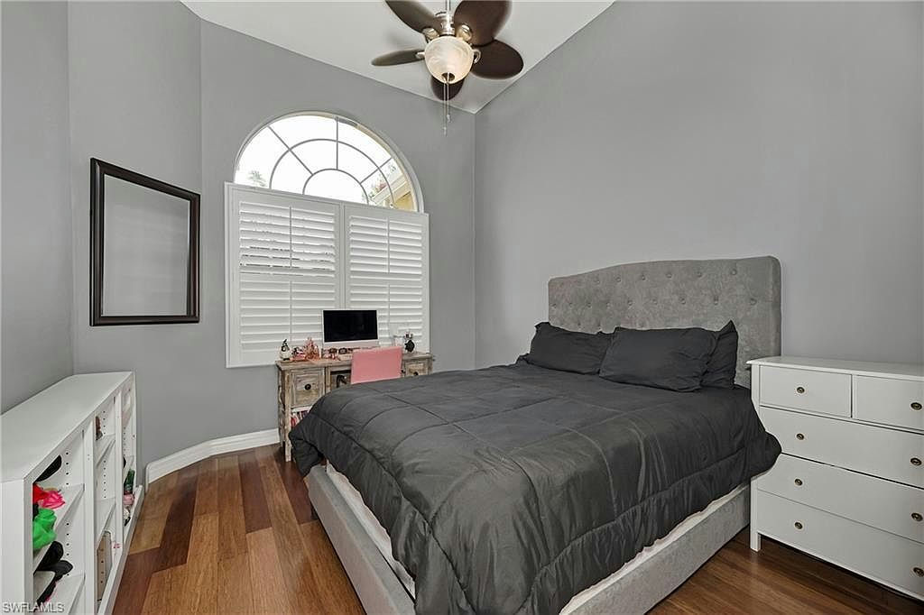 1640 GOLDEN GATE BLVD W - Photo 34