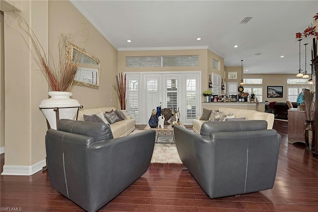 1640 GOLDEN GATE BLVD W - Photo 13