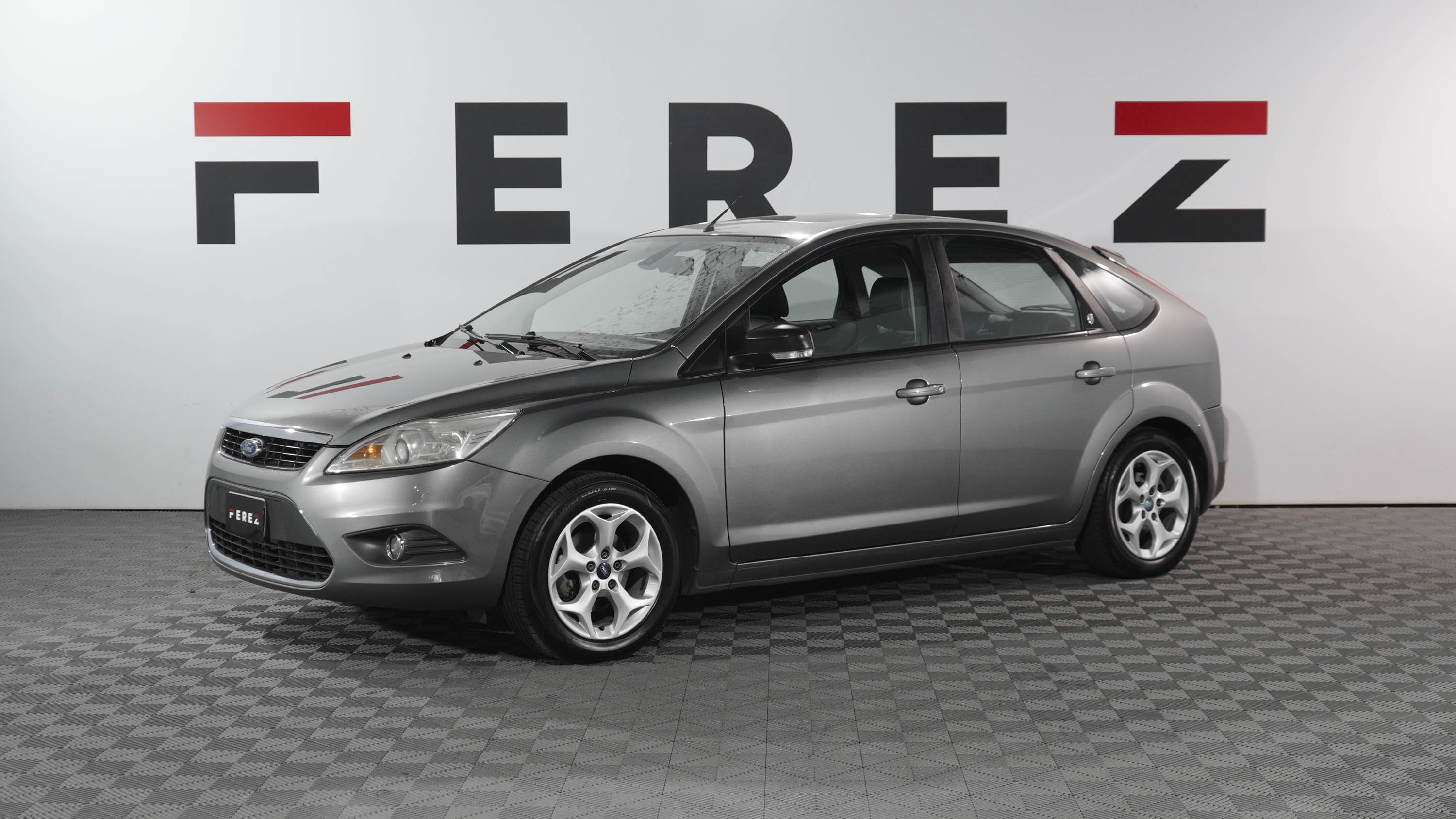 ford FOCUS 2.0 GHIA MT