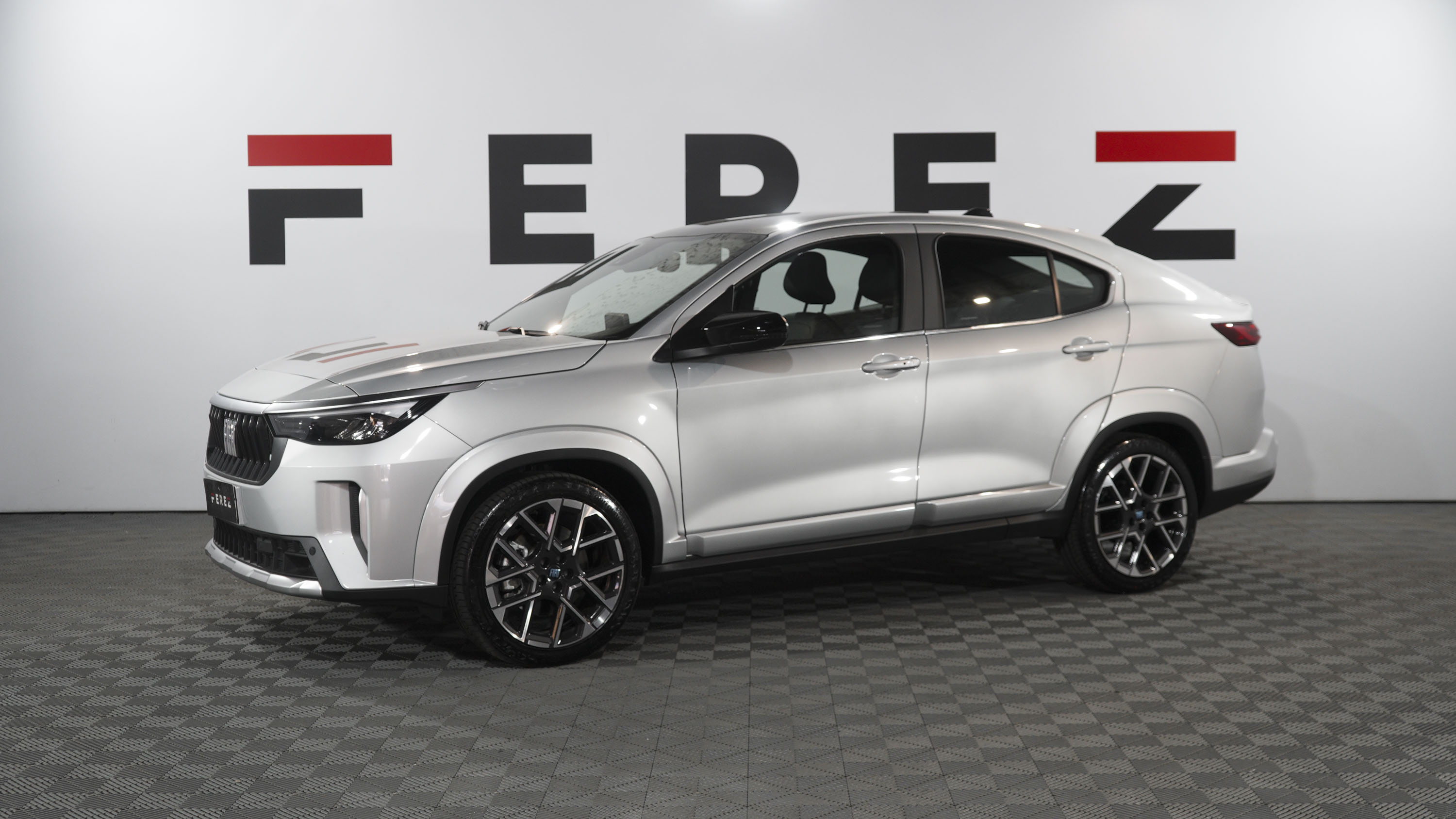 fiat FASTBACK 1.3T 270 AT L/26