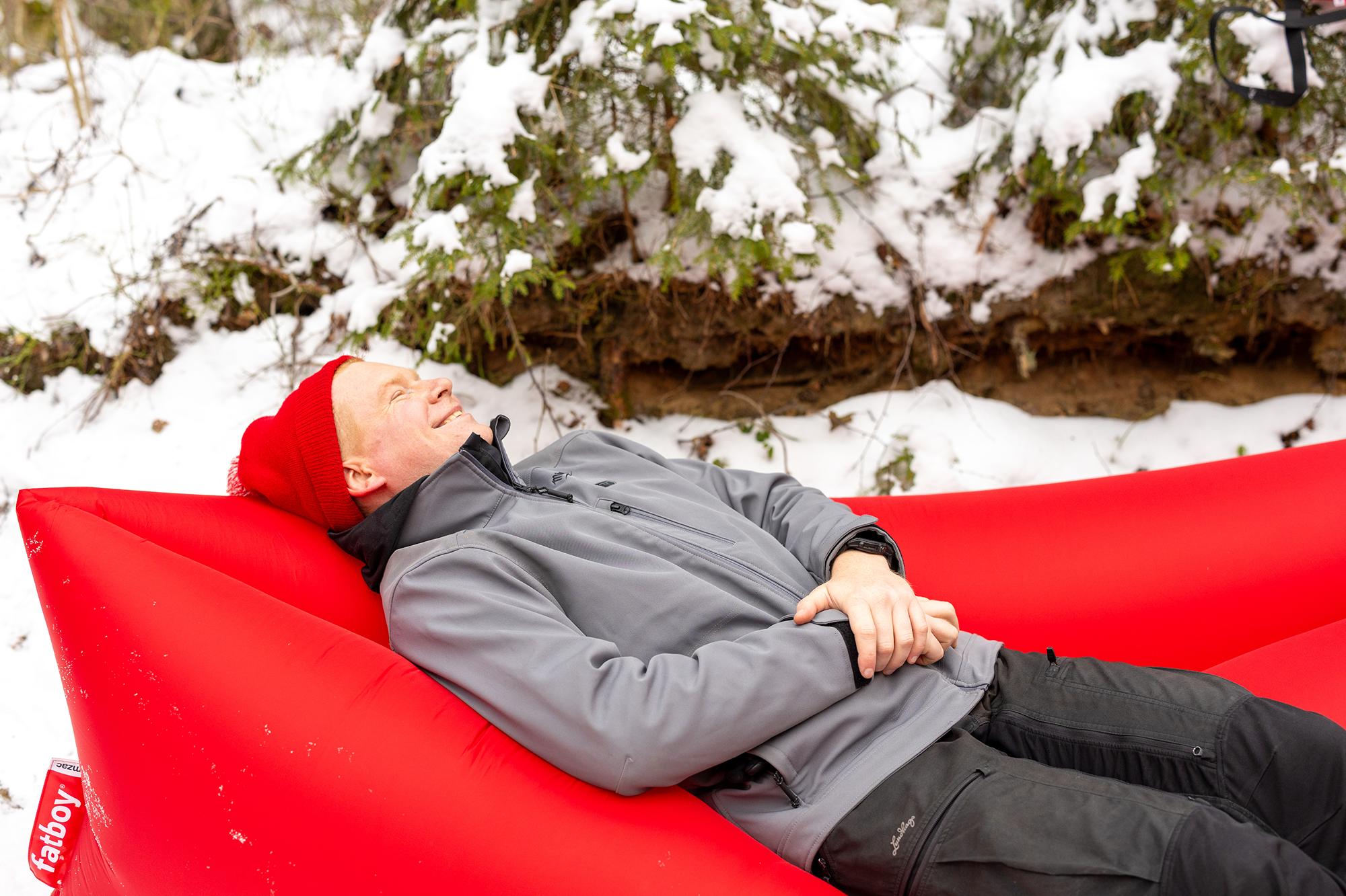 Hike with inflatable sofas 1