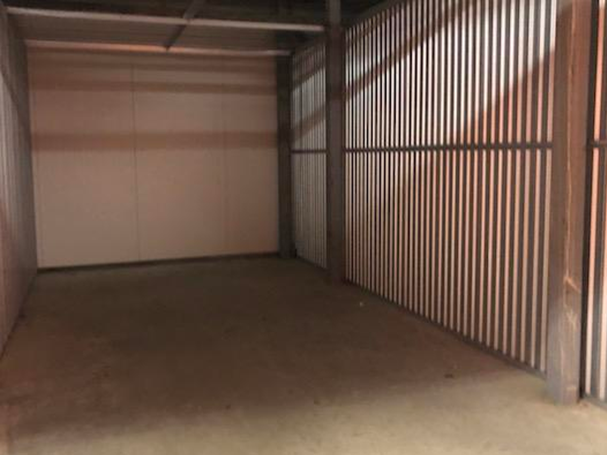 Storage Unit Clean Outs