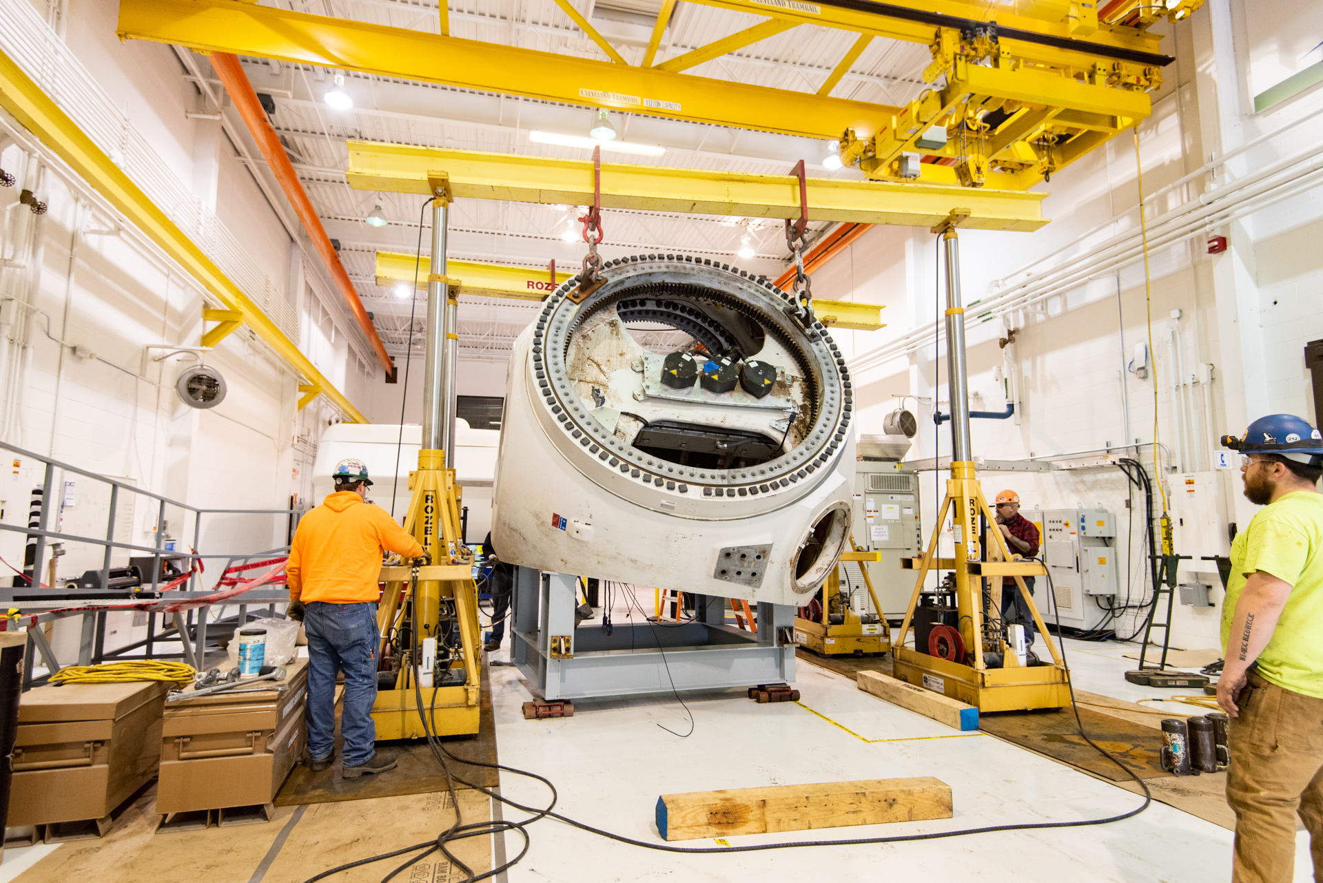 HEAVY EQUIPMENT INSTALLATION WIND TURBINE