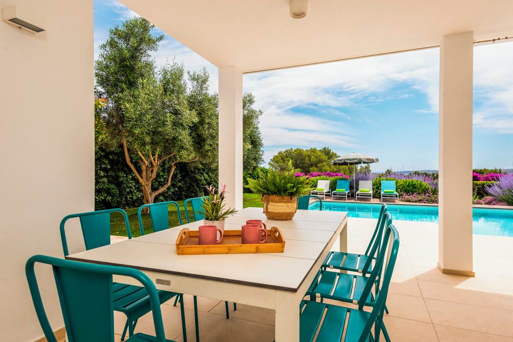 MAH_85646_Villa_Sarah_Menorca_0723_01.jpg