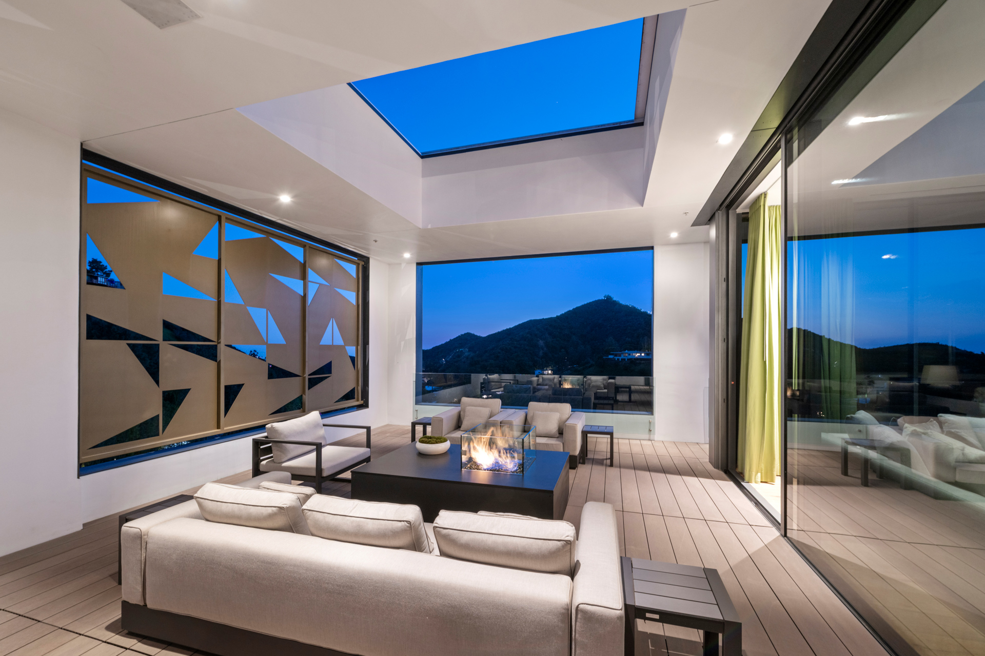 Real estate property located at 2341 Gloaming Way, Beverly Crest, Beverly Hills, CA