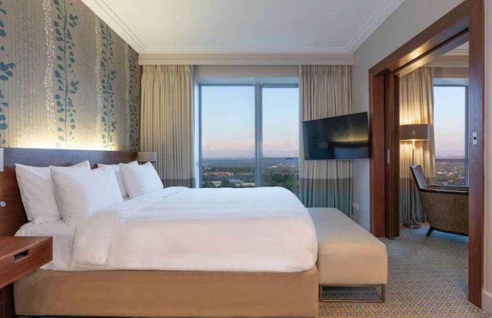 Radisson-Blu-Hotel-Sandton-15.jpg