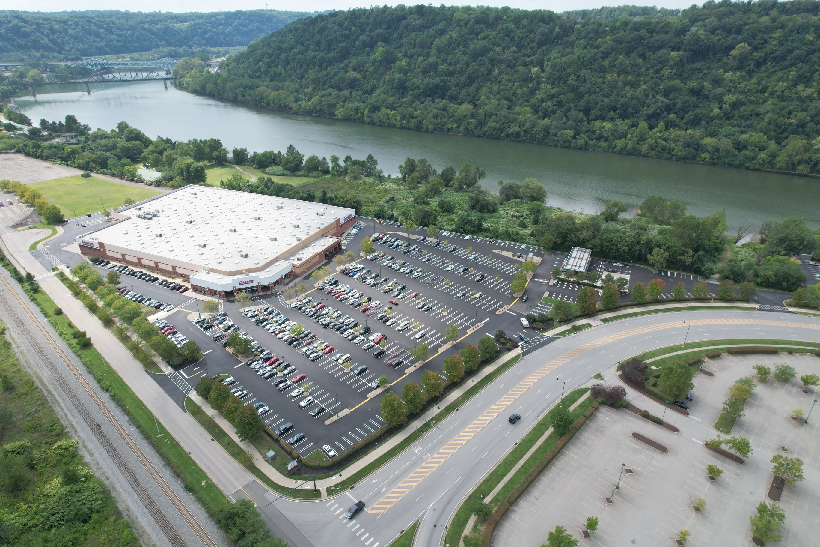 Large Retail Wholesaler