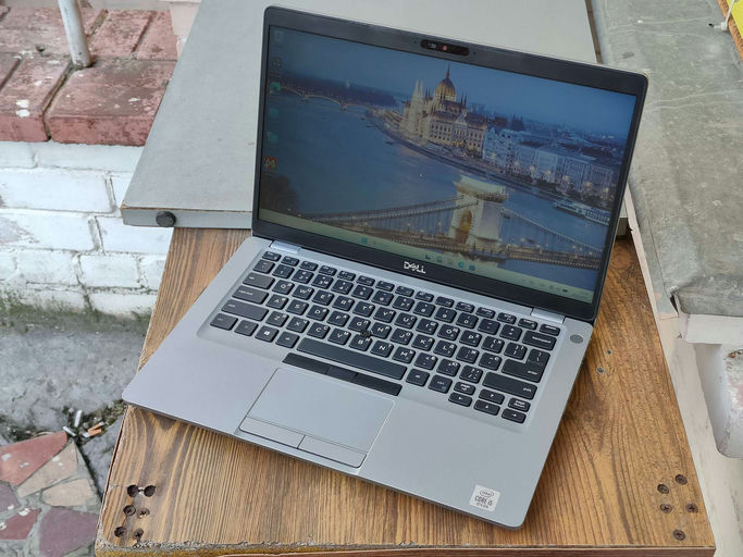 **Dell Latitude 5410**
