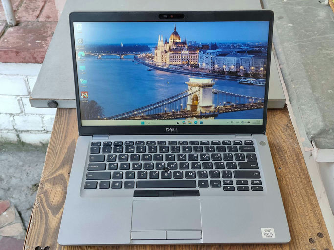 **Dell Latitude 5410**

