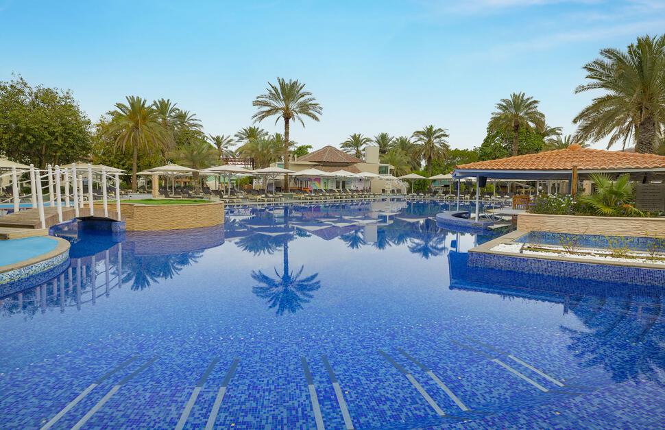 Habtoor-Grand-Resort-Autograph-Collection-15.jpg