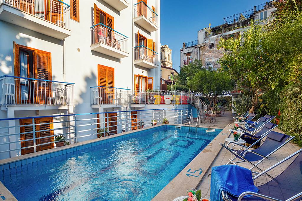 NAP_74307_Hotel_Club_Sorrento_0424_01.jpg