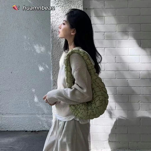 【断货王】【Bug 85折】COS云朵包，新色绿色小号