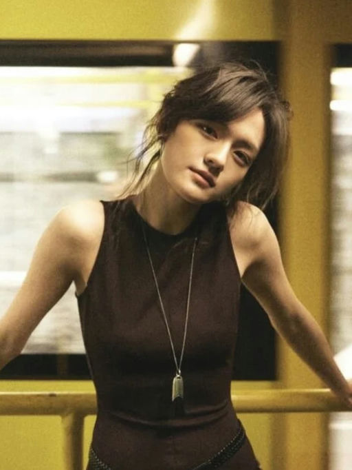 【极简主义连衣裙】【Lemaire 6折】