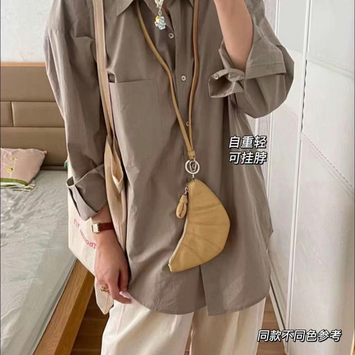 【最新色！】Lemaire 挂绳小牛角，今年最新「陶土绿」，7折