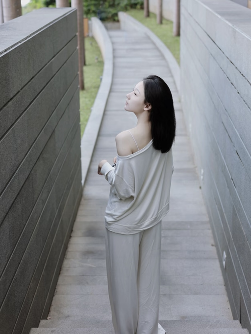  【小红书超火】【老钱风阔腿裤】