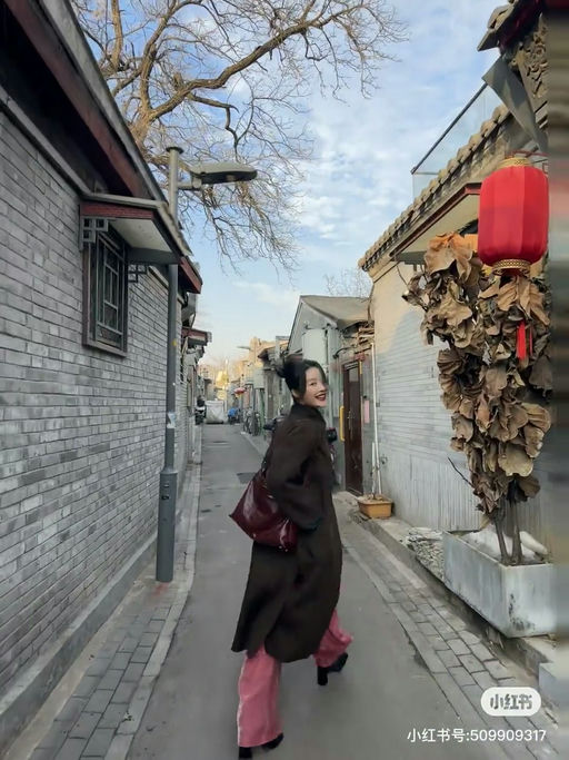 【补黄金码】Toteme 浴袍大衣，巧克力色有43折