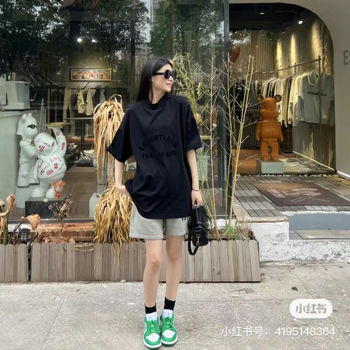 【王嘉尔同款】Essentials玄青黑短袖