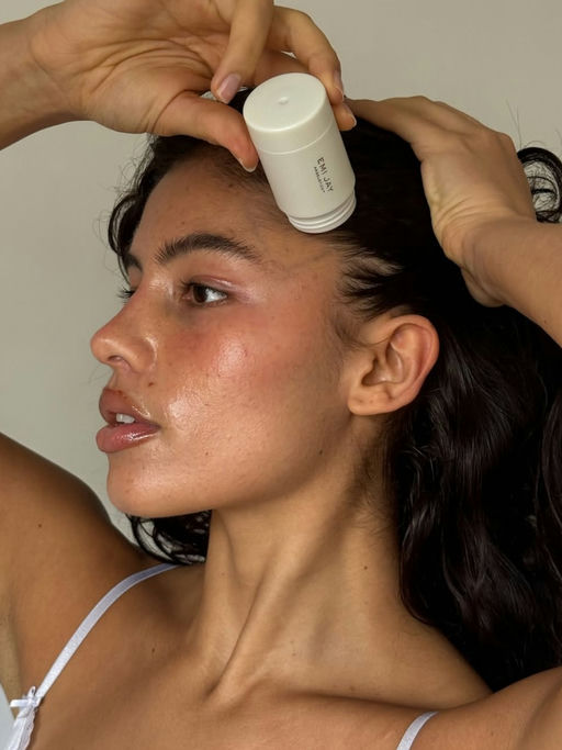 【富家女利器】抚平小碎发