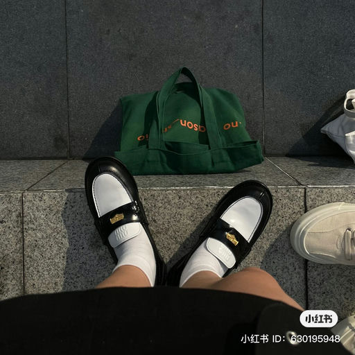 【最后几双】Miu Miu 乐福，7折