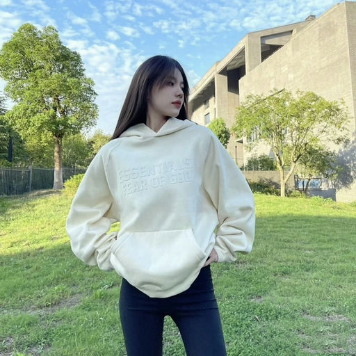 【$20 ~ $30 就有】Essentials 卫衣，应季二降