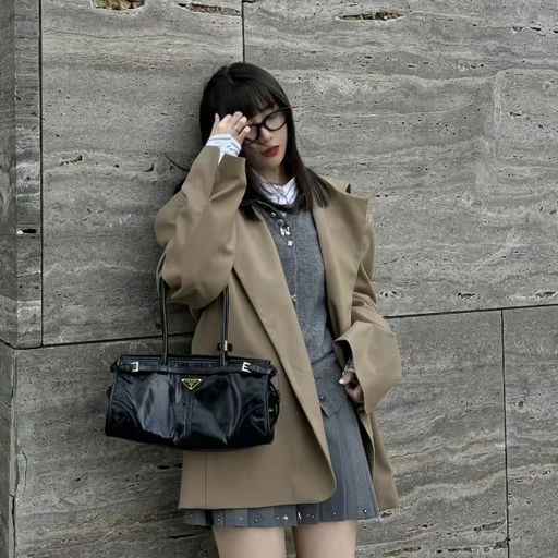 【终于蹲到！】Prada softlux全线，7折起