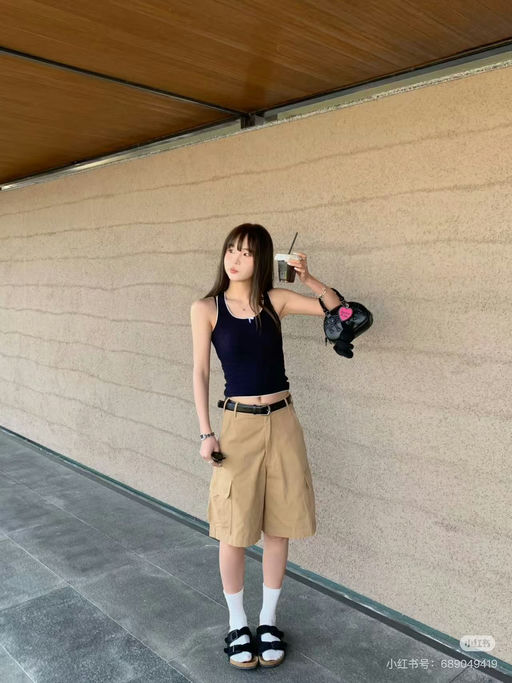 【更精一点点】微甜微辣小背心，$35