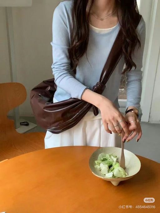 【史低5折】Lemaire 纸牛皮牛角包