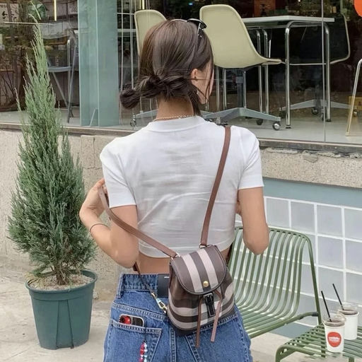 【韩网超火小可爱】 Burberry 双肩包，6折