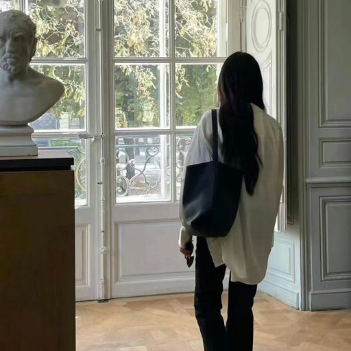 【前所未见45折！】The Row水桶包，最难买黑色中号