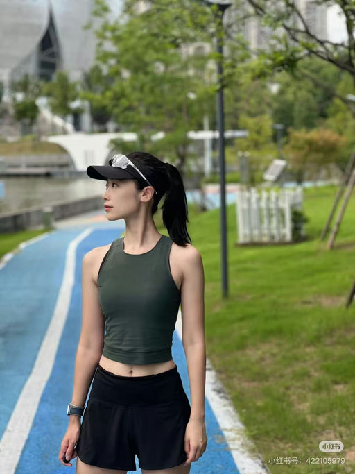 【夏日好伴侣】Lulu Hotty Hot高腰短裤经典黑白