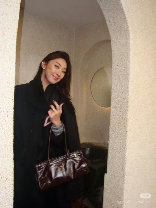 【全网唯一折】【复古老钱风】Prada油蜡皮 Soft Lux中号