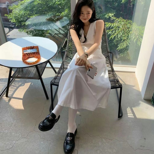 【近年来最好价！】prada乐福，67折