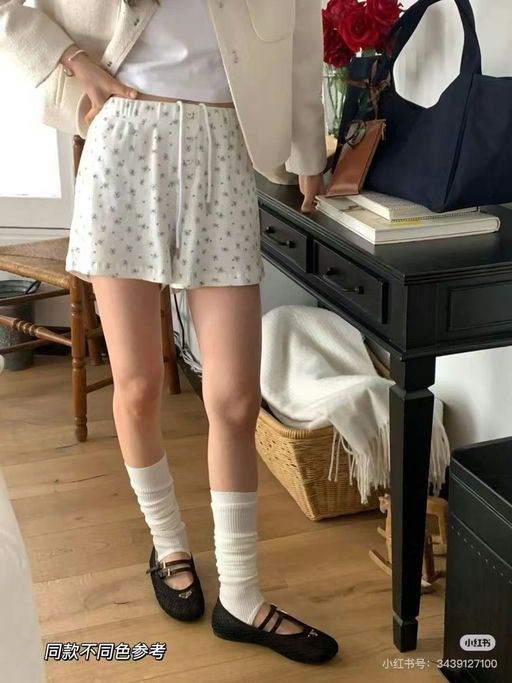 【63折】Prada新款麂皮芭蕾舞鞋