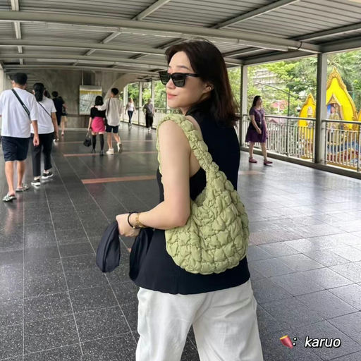 【断货王】【Bug 85折】COS云朵包，新色绿色小号