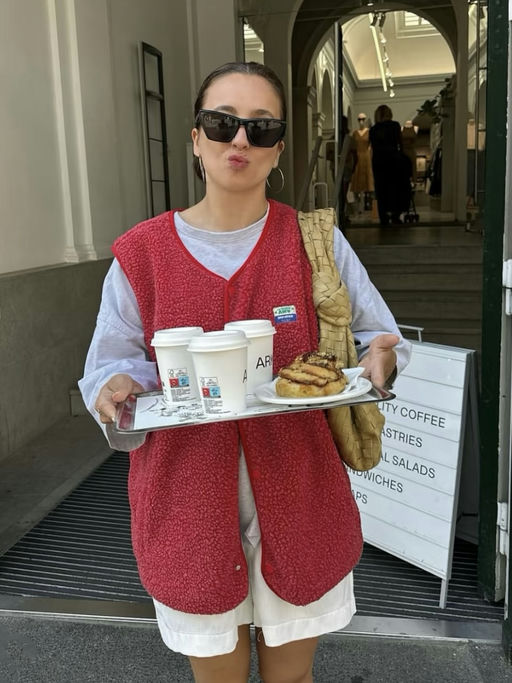 【ins爆火】【喵总最新入荷】王菲/周雨彤/周雨彤都爱