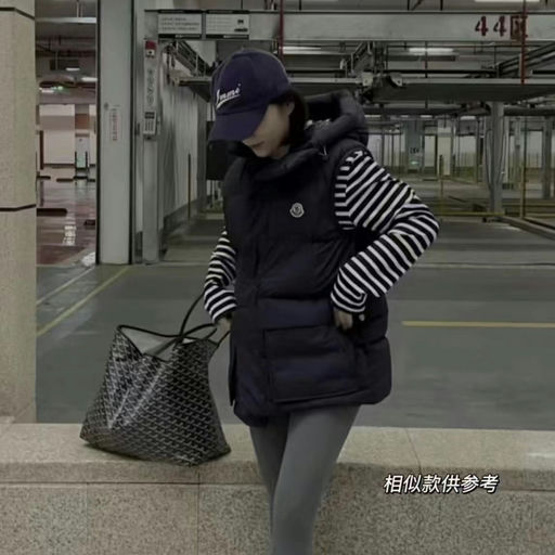 【合成人6折】Moncler 大童，有12Y