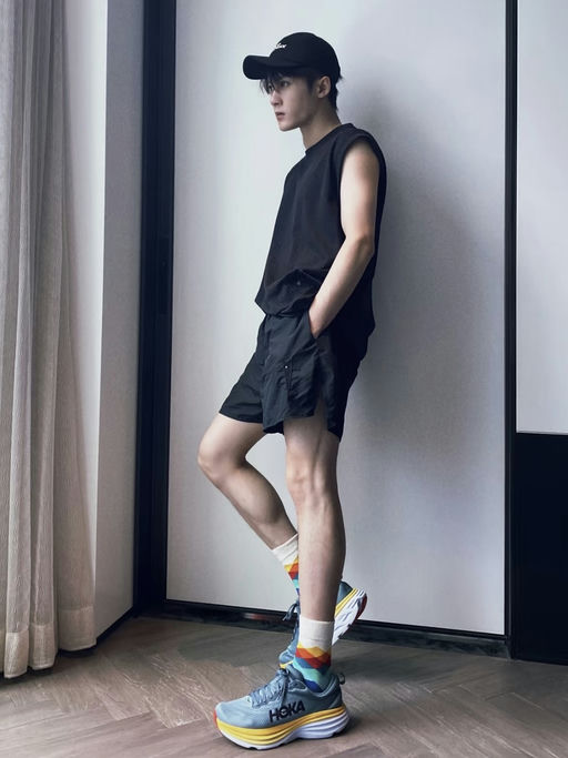 【Hoka 6折！】队友福利，云感跑鞋