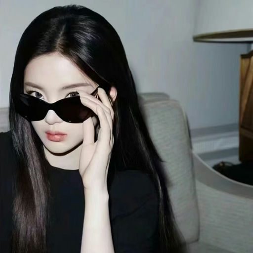 【圆脸甜妹】Balenciaga墨镜，52折