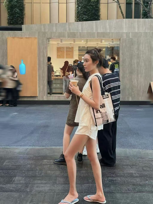 【夏日好伴侣】Lulu Hotty Hot高腰短裤经典黑白