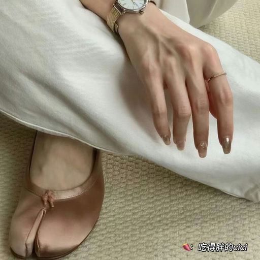 【精致俏皮小女孩】Tabi丝缎款，6折