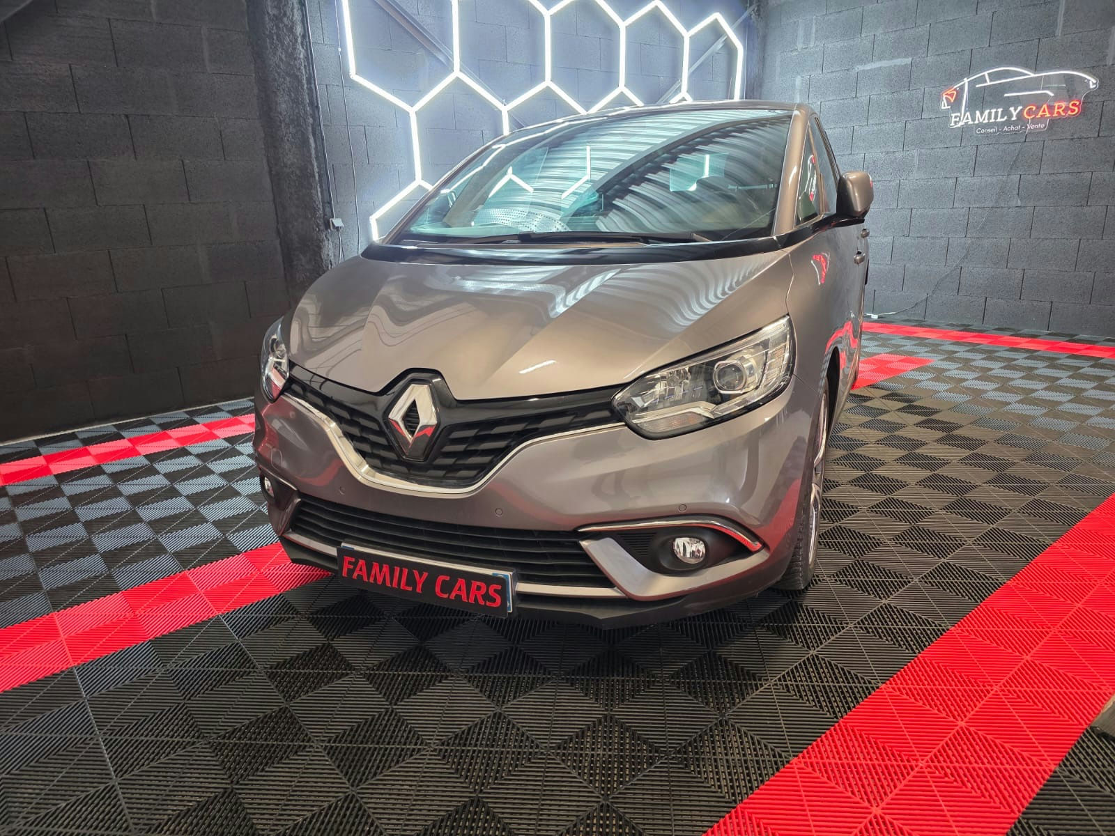 Renault RENAULT SCENIC 1.7 DCI Finition INTENS 120 CV